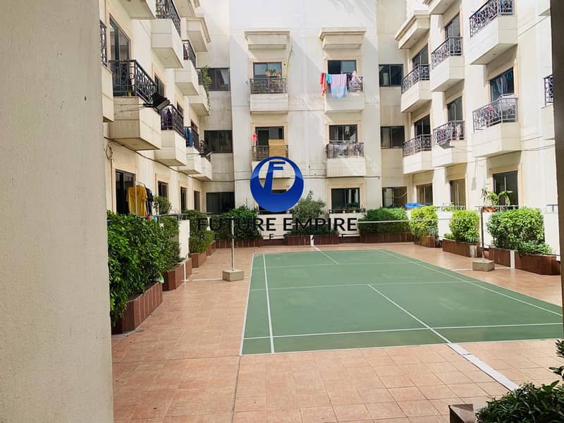 33 NEAR METRO|2-BHK | BASKET BALL | TENIS COURT | JACUZZI | ALL FACILITIES