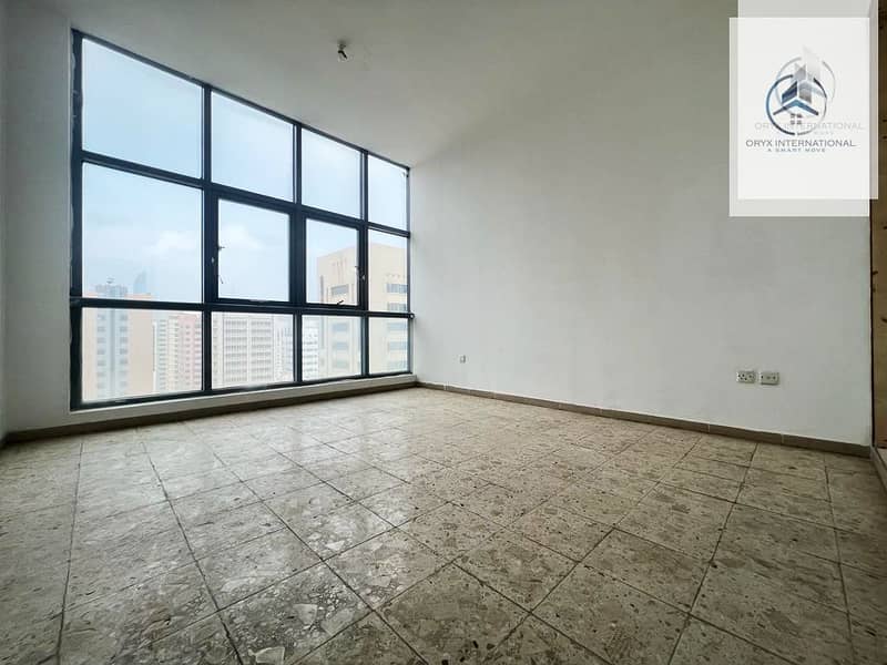 Special Offer | Spacious Apartment | Balcony |Wardrobes
