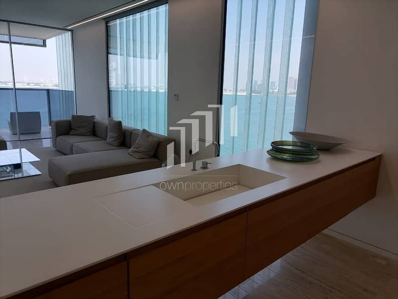 4 Luxurious Apartment | Panoramic View of Dubai Skyline