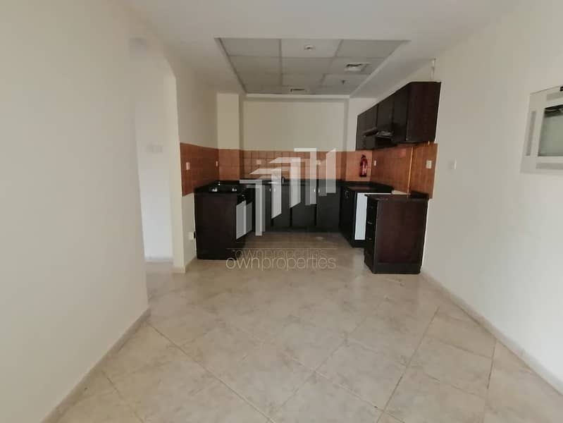 4 Corner Unit with Study Room | Next to Circle Mall