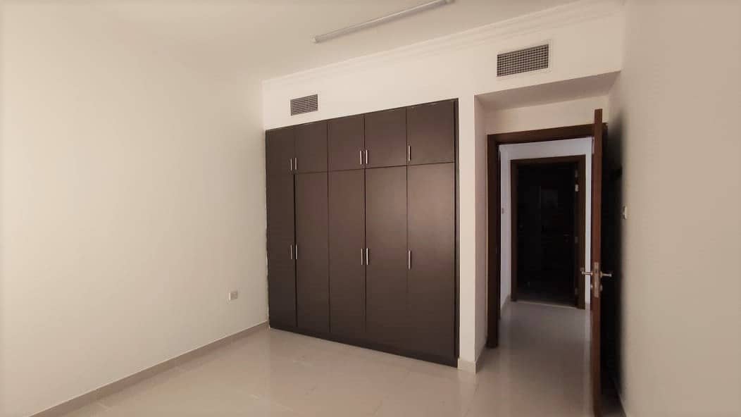 Spacious 1BHK  With Builtin Closet. Al Jurf 2, Ajman.