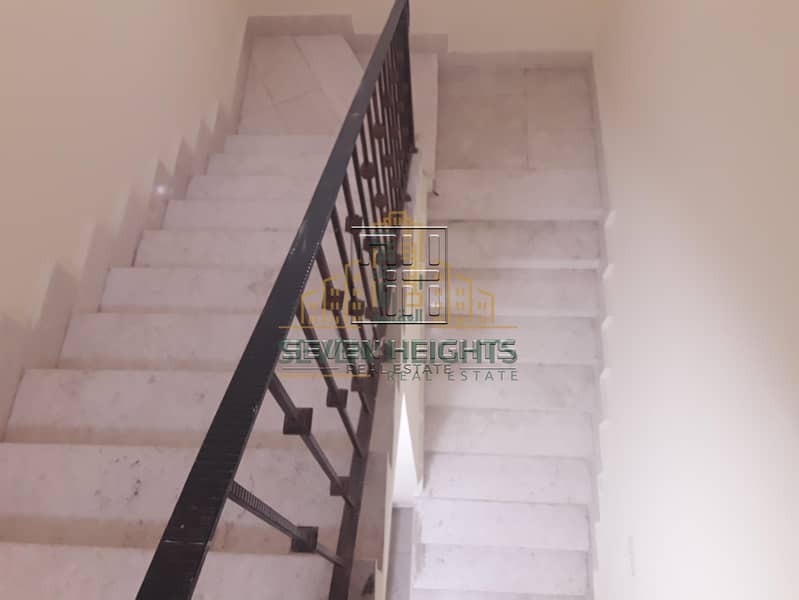 12 Big and nice 4br Villa  with maids room  in Khalifa park