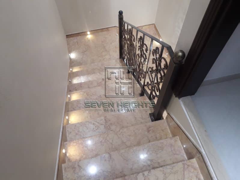 16 Huge vip 12br Villa in Khalifa city a in good condition