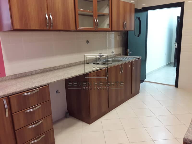 22 Beautiful 3br, in al muroor 23. st in good condition , private parking