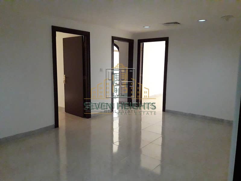 6 Big and nice 3br in airport road with maids room in good condition