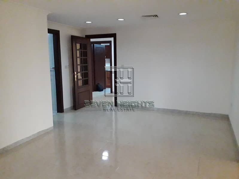 7 Big and nice 3br in airport road with maids room in good condition