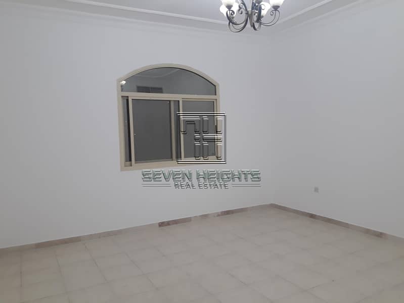 17 Huge 7br villa  in abu Dhabi  gate with maids room