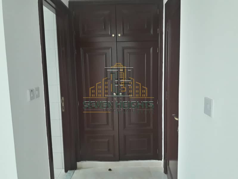 21 Big and nice 4br with maids room in salam street