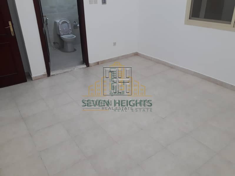 27 Huge 6br villa  in abu Dhabi  gate with maids room