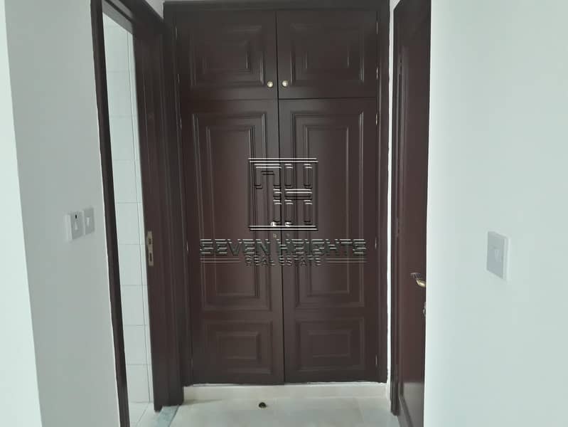 22 Big and nice 4br with maids room in salam street