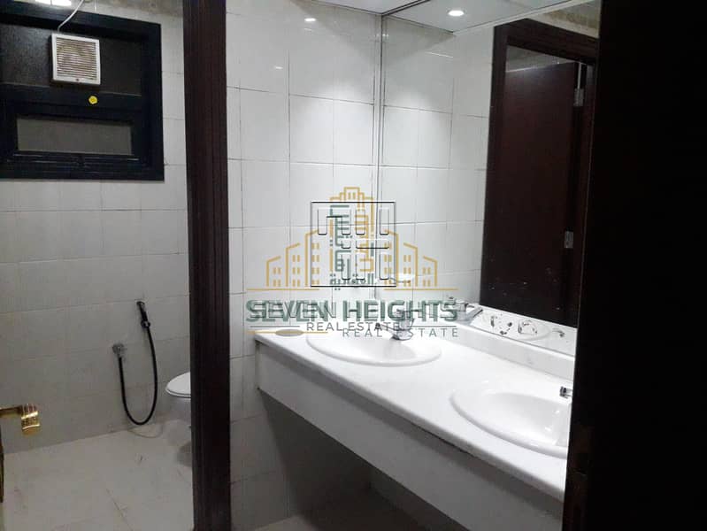 23 Big and nice 4br with maids room in salam street
