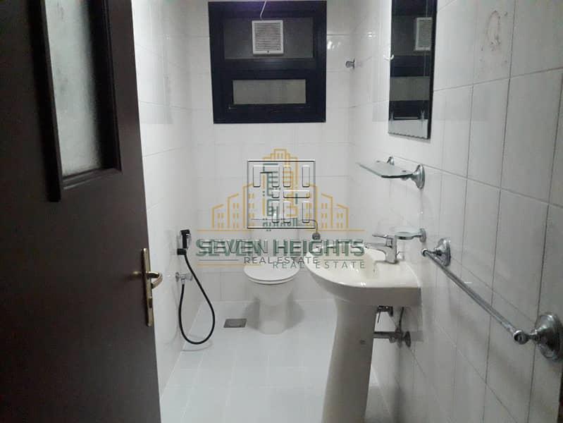 27 Big and nice 4br with maids room in salam street