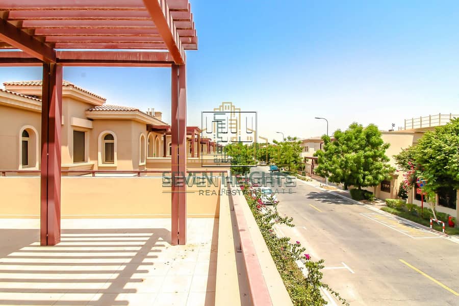 Exclusive Villa with Amazing Size |Great Price!