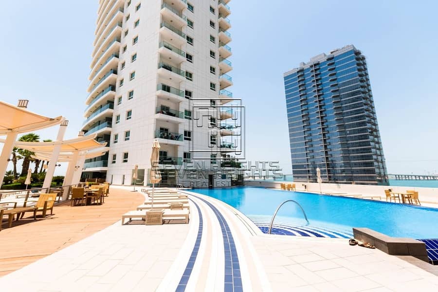 32 Hot Deal | Spacious apartment with a Perfect view!