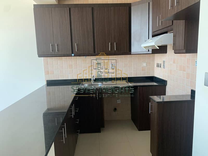 5 Ready to occupy| Well maintained apartment