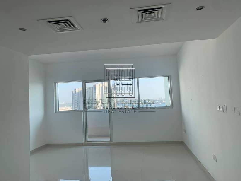 5 Vacant now| Spacious apartment| Perfect view!
