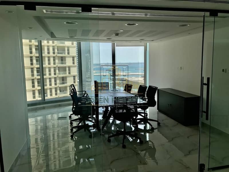 11 Exclusivity Office in Sky Tower with sea view