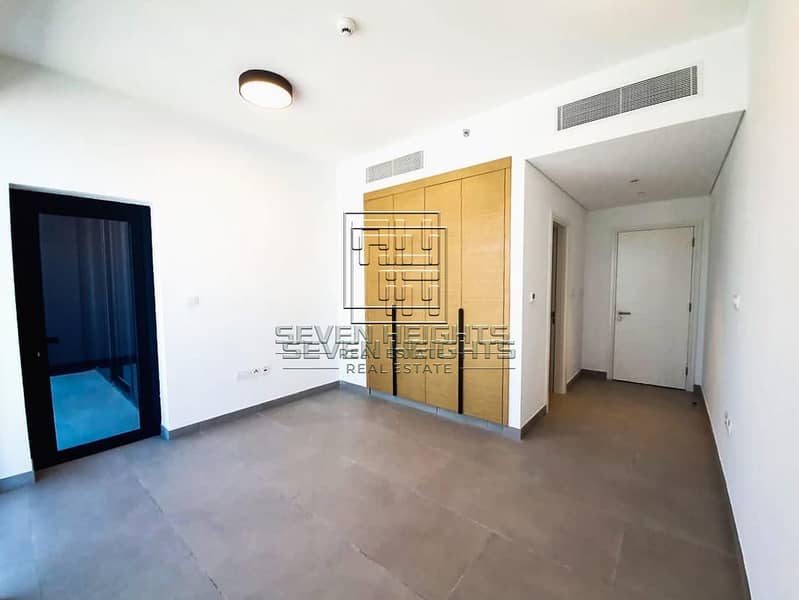 8 Full Sea View |2BR+Maid |Laundry Room|Balcony!