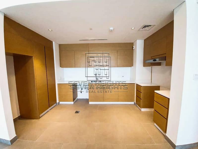 12 Full Sea View |2BR+Maid |Laundry Room|Balcony!