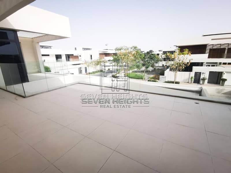 Luxury Corner Villa 5BR+Maid Room | Create Your dream Home In This Residential Land.