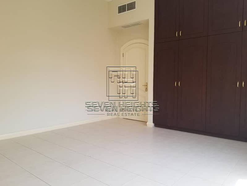 9 4 Payment | Amazing Villa 5BR |Luxury And Convenience.