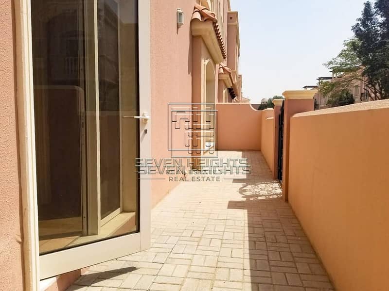 10 4 Payment | Amazing Villa 5BR |Luxury And Convenience.