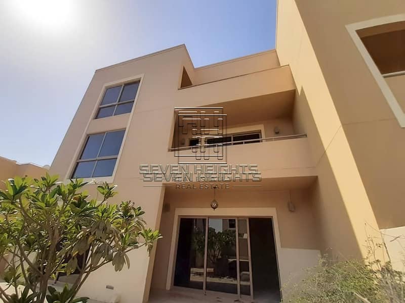 Best Townhouse 4BR With Balcony .