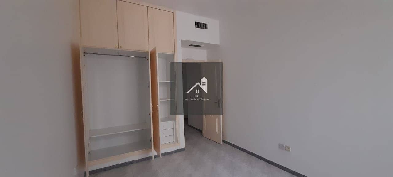 شقة في شارع الشيخ خليفة بن زايد 1 غرفة 43000 درهم - 6725262