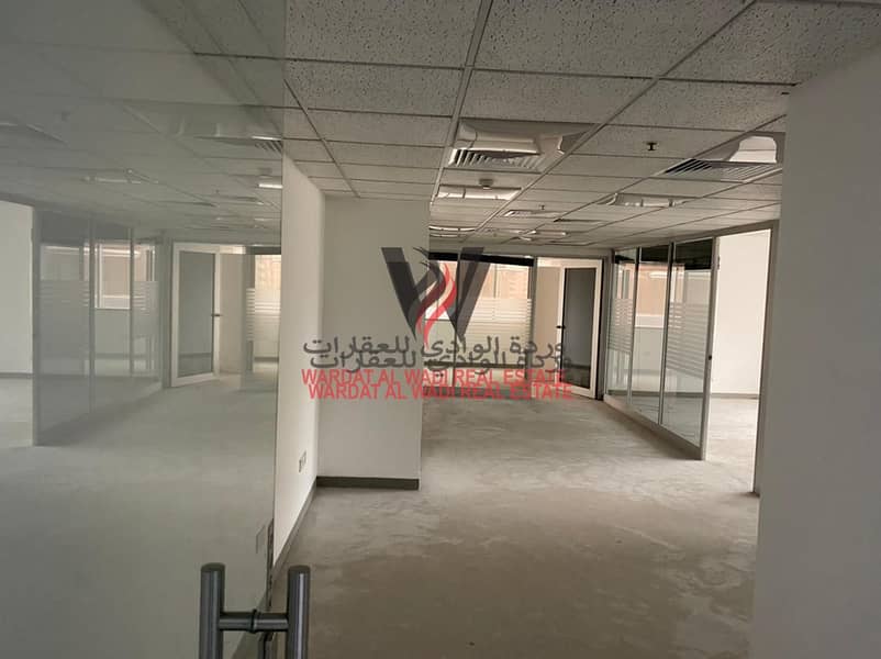 Beautiful Partition office for rent in Sheikh Zayed Road