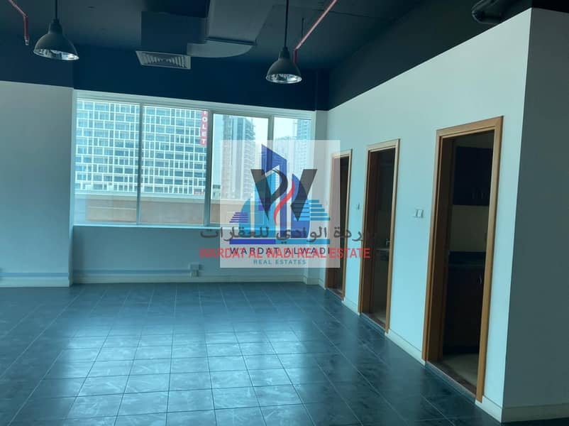 8 Fitted office with Partition in Business Bay |  Spacious View