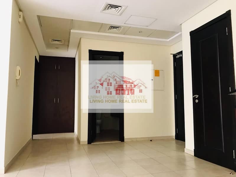 10 HOT DEAL LARGE  UNFURNISHED  1 BHK  U TYPE APARTMENT WITH BALCONY IN DISCOVERY GARDEN ONLY 32K