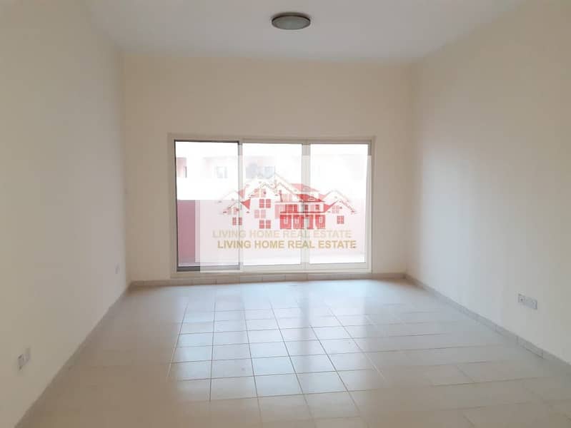 HUGE 1 BEDROOM APARTMENT WITH 2 BALCONY 52K IN 4 CHEQUES