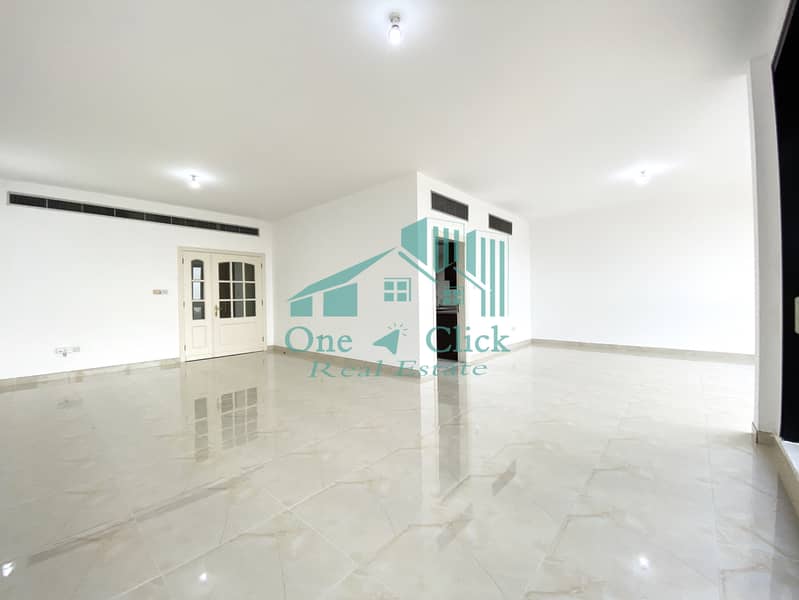 شقة في شارع الشيخ خليفة بن زايد 3 غرف 125000 درهم - 6617427