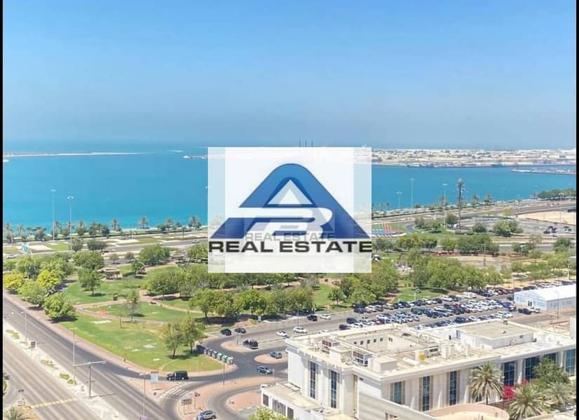 3 Large 3 bhk located on Corniche !