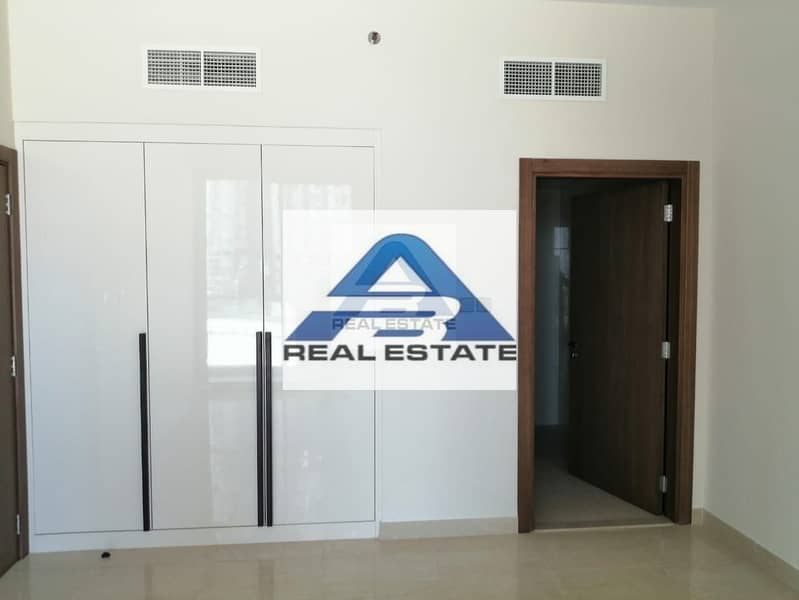 8 *P. Sea View* Direct Access to the Beach and Reem Park