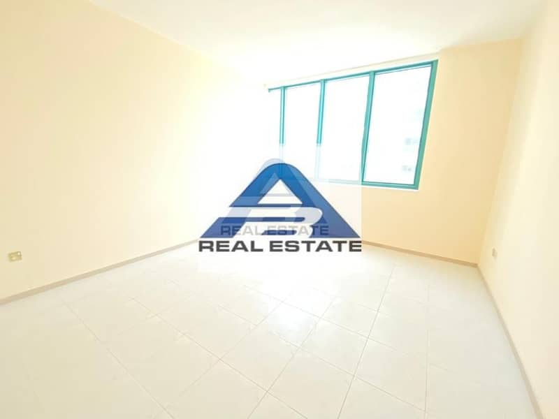 4 No Fee - Partial Sea View 3 bhk near to Corniche