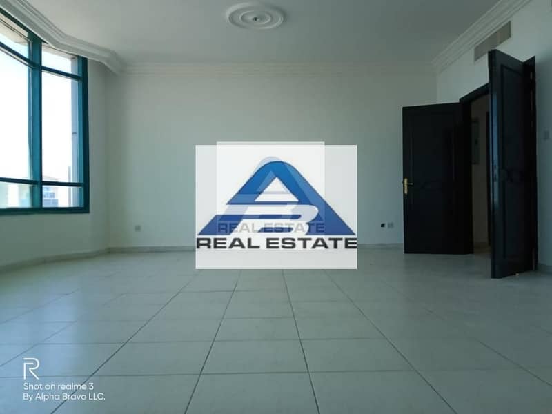 5 No Fee !  Sea View Apartment Three Bhk In Khalidiya