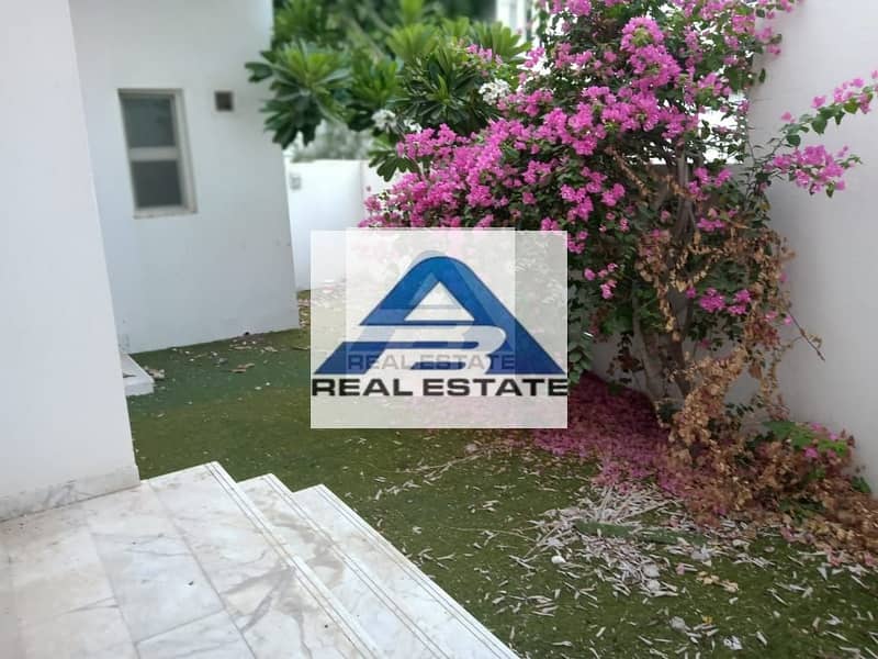 2 Four Bedroom VIlla near ACS