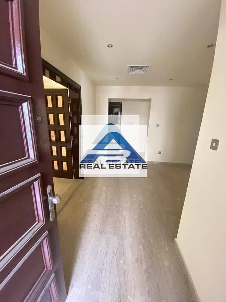 23 4 Bhk Villa ! Facilities ! Karama Area