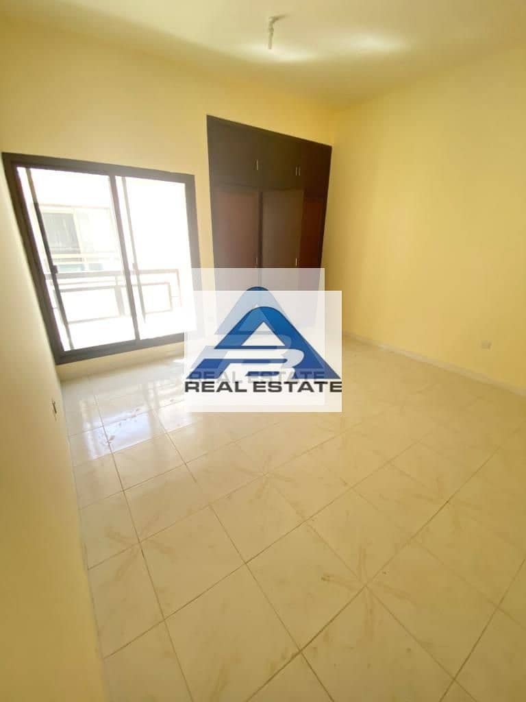 41 4 Bhk Villa ! Facilities ! Karama Area