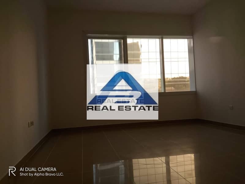 3 Well Maintained ! 3 bedrooms with Maids Rm ! Parking ! Khalidia