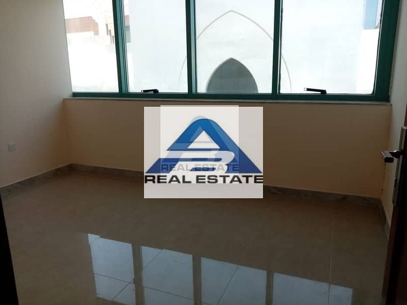 9 Beautiful ! 3 Bhk ! Near To Corniche