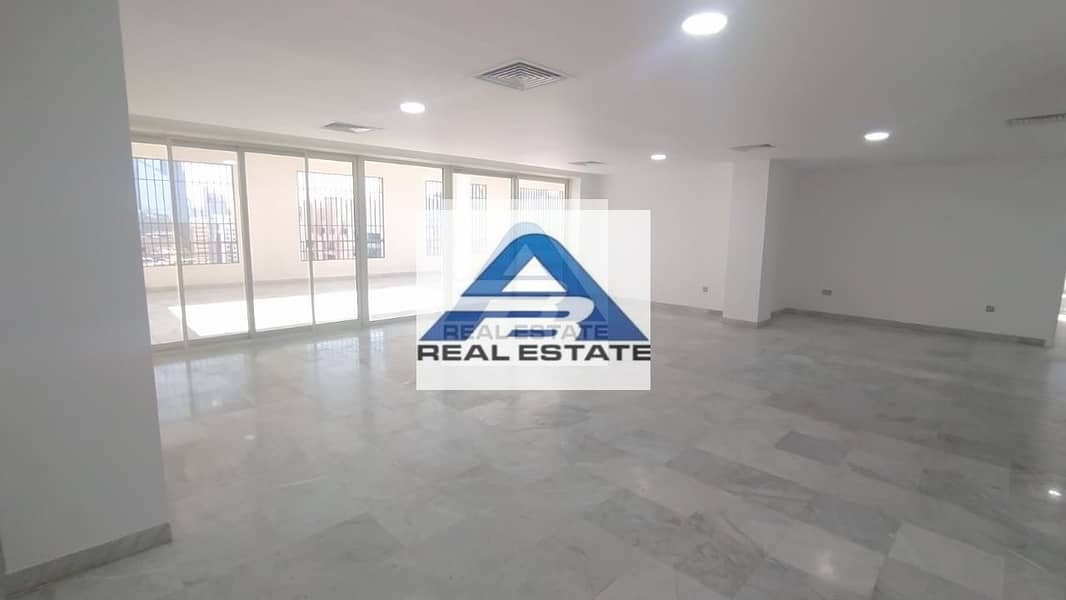 2 Large Terrace ! 3 BHK Pent House ! Near to The Corniche
