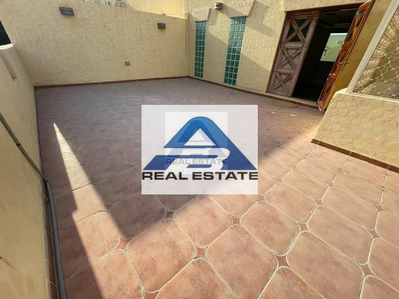 2 Big 5 bhk Villa Facilities ! Yards & Drivers room