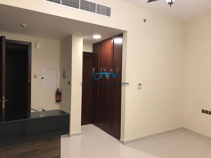 6-12 Cheques ll Brand new Building | Near Carrefour| Near Metro station