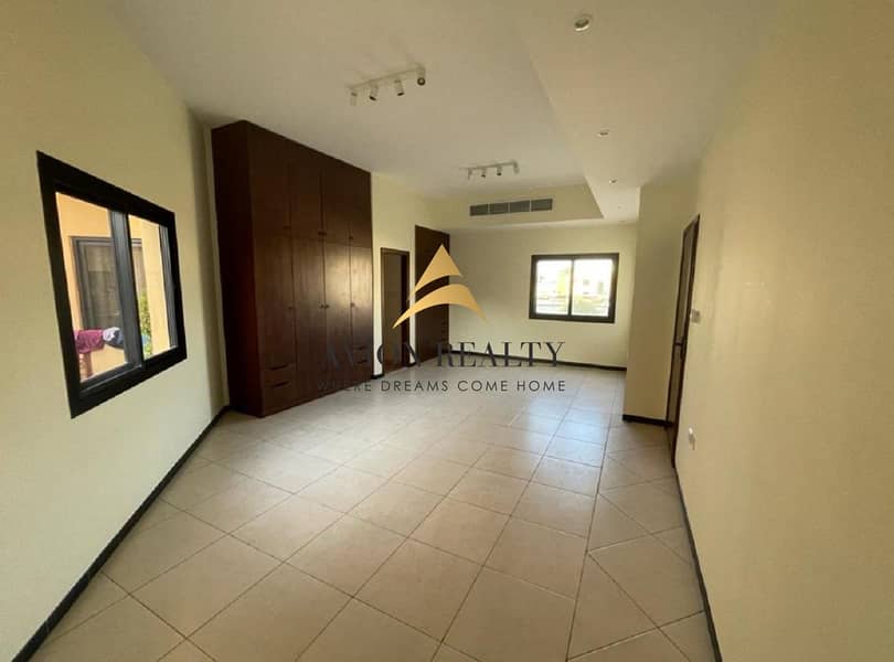 11 High End 3BR | Maid's + Laundry + Store | Perfectly Maintained - Mirdif