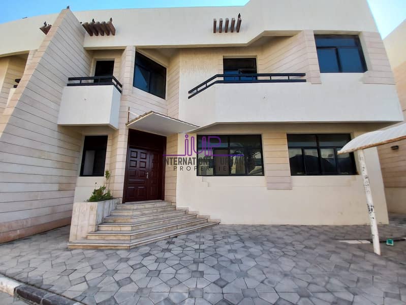 4BHK villa in MBZ suits for family|4 Payments