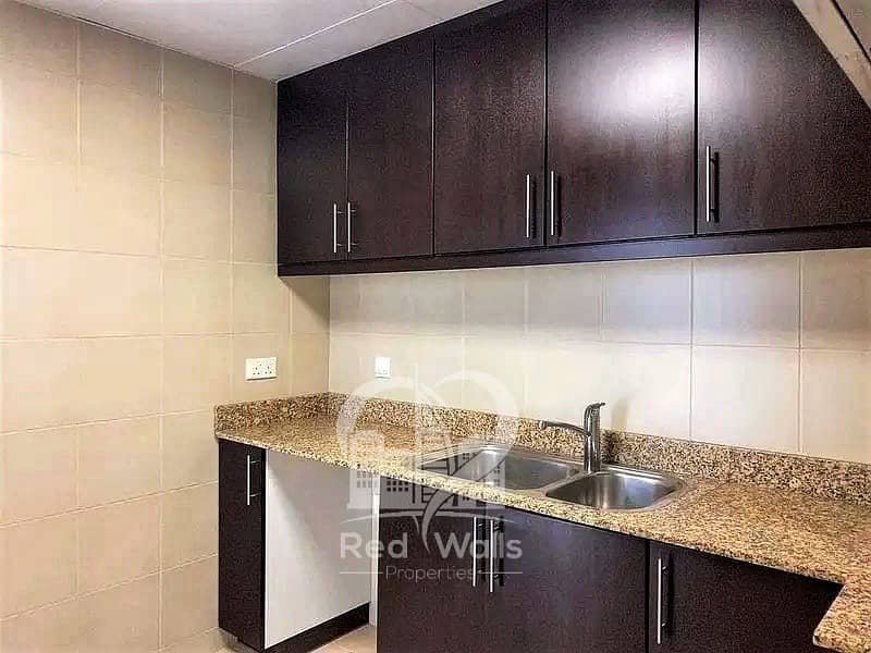 28 No Assistance Fee/No Commission 1 BhK Apartment With Amazing Facilities Read Description! 6 cheques