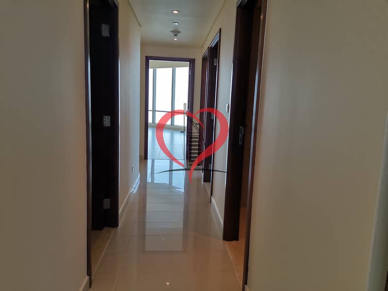 19 High Class 3 Bedroom Hall Apartment with Maid's room and 2 parkings full sea view