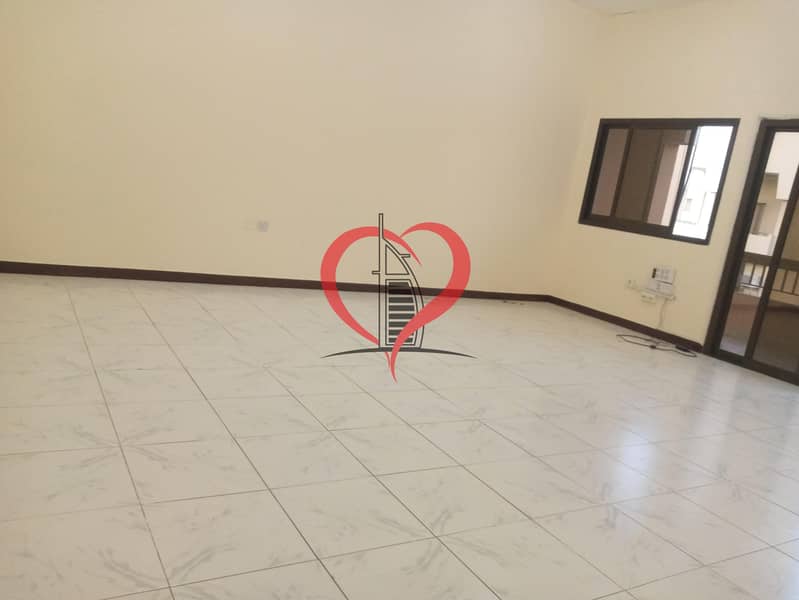 5 Spacious studio  in Karamah